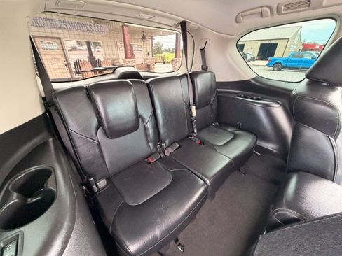 Used 2017 INFINITI QX80 4WD w/ Driver Assistance Package image 14