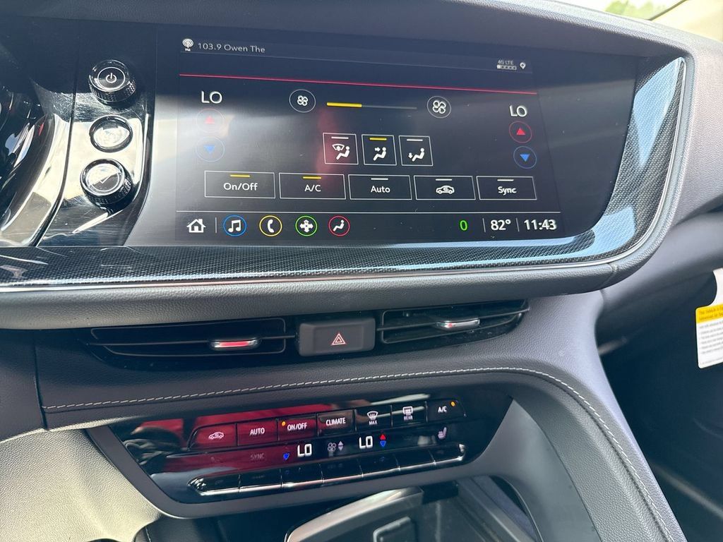 Used 2022 Buick Envision Preferred FWD image 19