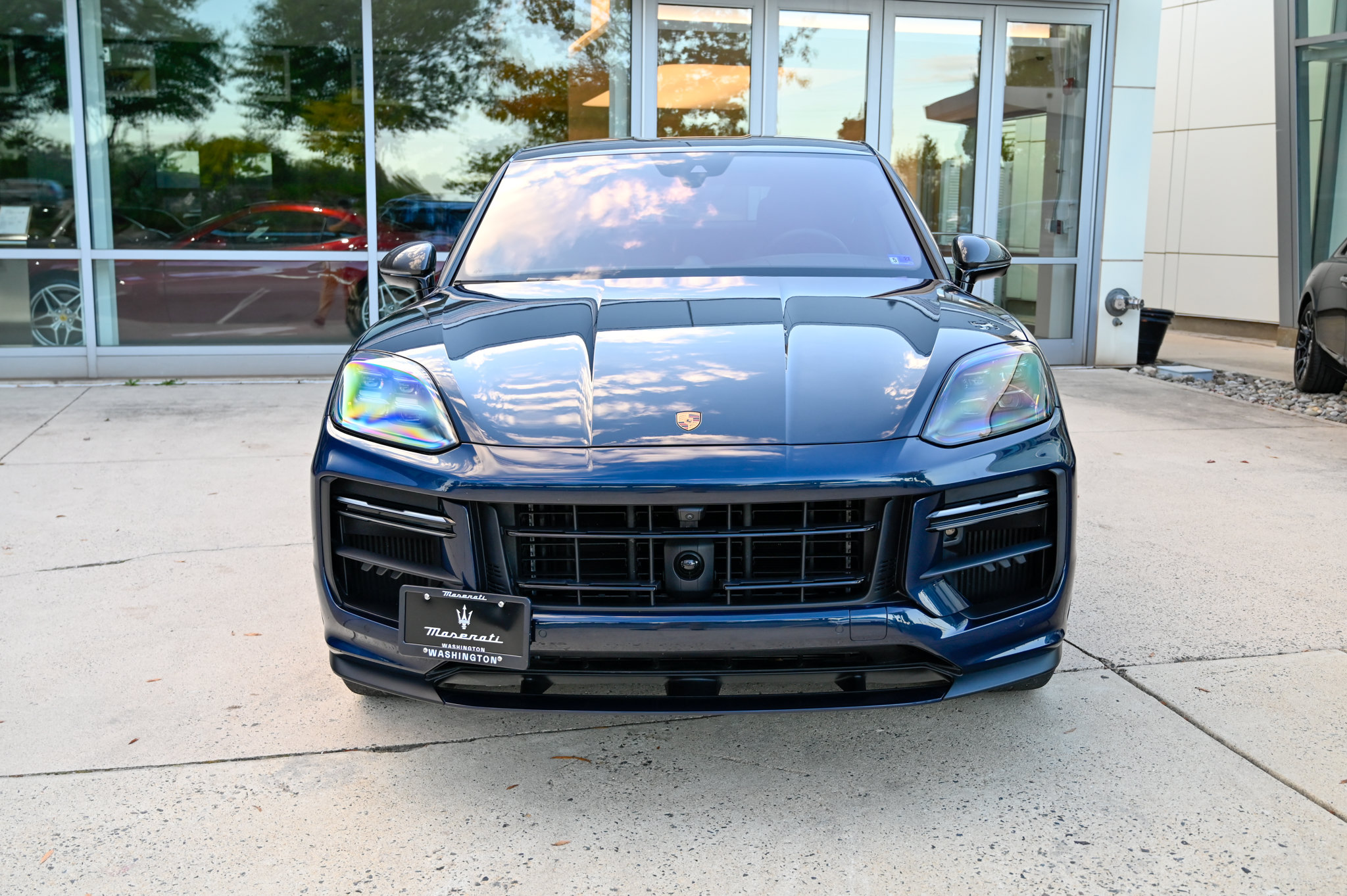 Used 2024 Porsche Cayenne Turbo GT AWD/4WD image 2
