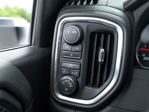 Used 2023 Chevrolet Silverado 2500 LT AWD/4WD image 22