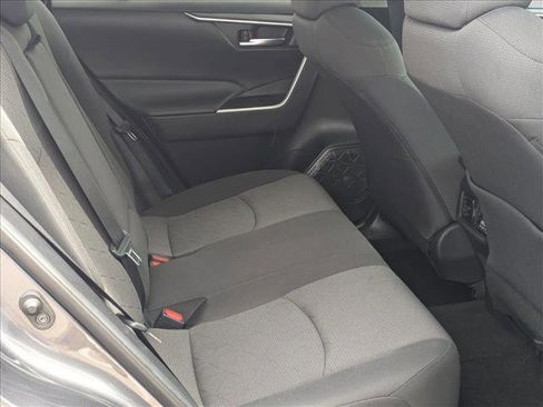 Used 2021 Toyota RAV4 XLE image 16