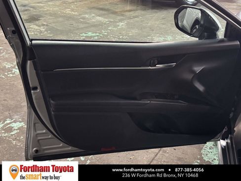 Used 2023 Toyota Camry SE w/ Cold Weather Package image 16