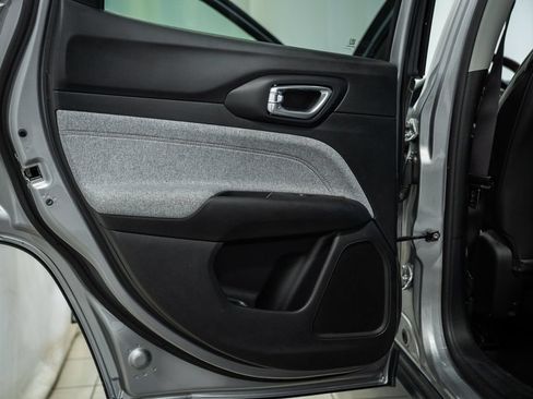 Certified 2022 Jeep Compass Latitude AWD/4WD image 27
