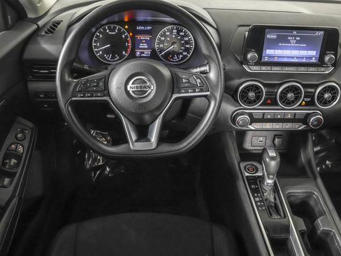 Used 2020 Nissan Sentra S image 36