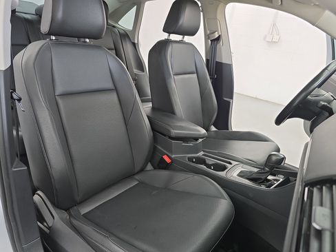 Used 2019 Volkswagen Jetta SEL image 10