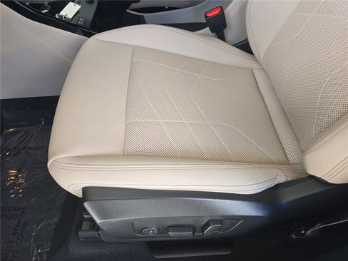 Certified 2025 BMW X1 xDrive28i w/ Convenience Package image 17