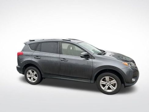 Used 2013 Toyota RAV4 XLE image 12