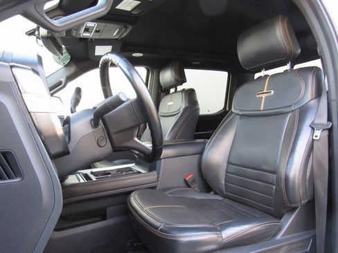 Used 2024 Ford F450 Platinum w/ Camper Package image 16