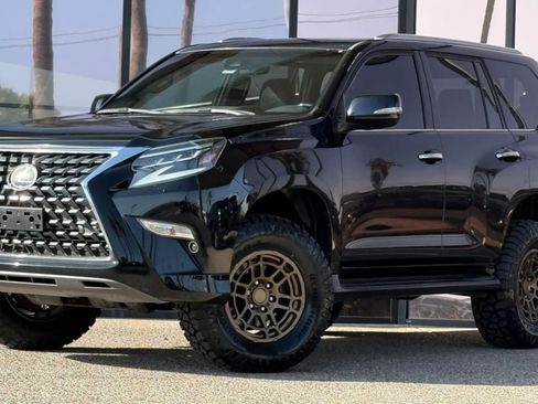 Used 2020 Lexus GX 460 Premium w/ Premium Package AWD/4WD image 2