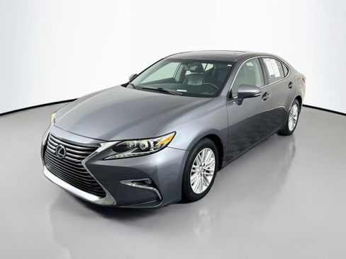 Used 2016 Lexus ES 350 w/ Premium Package w/Wood Trim FWD image 3