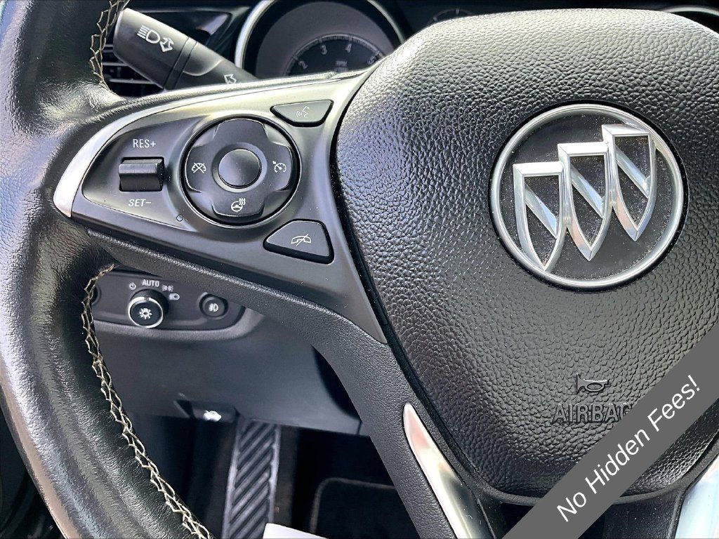 Used 2018 Buick Regal Essence w/ Driver Confidence Package #1 AWD/4WD image 16