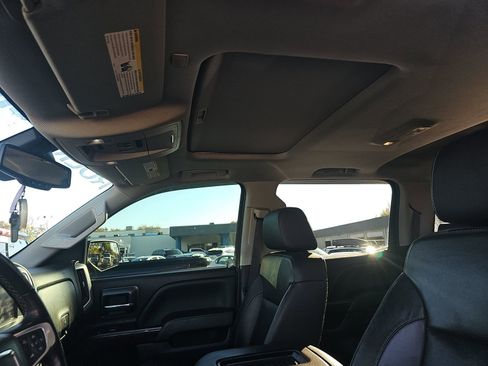 Used 2018 GMC Sierra 1500 SLT image 19