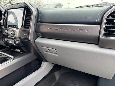 Used 2022 Ford F250 Limited image 21