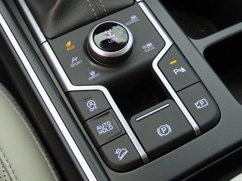 New 2025 Kia Sorento S w/ Panoramic Sunroof Package image 40