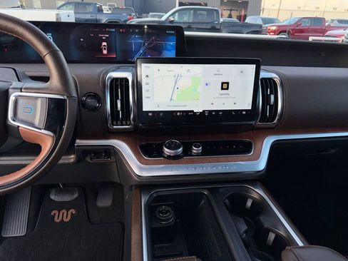 Used 2025 Ford Expedition King Ranch image 18