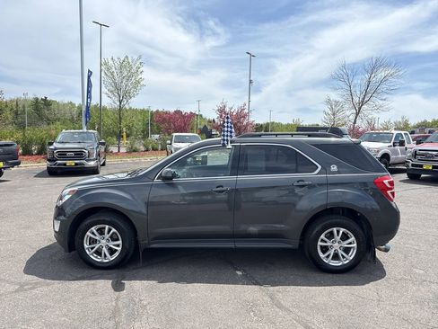 Used 2017 Chevrolet Equinox LT w/ Convenience Package AWD/4WD image 9