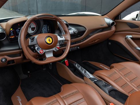 Certified 2022 Ferrari F8 Tributo image 33