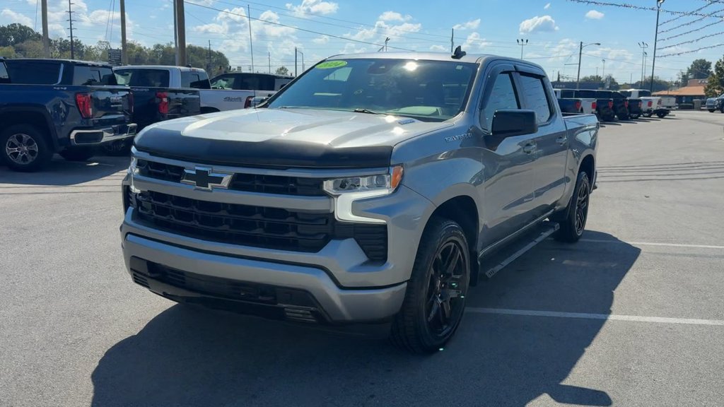 Used 2024 Chevrolet Silverado 1500 RST w/ Convenience Package II AWD/4WD image 2