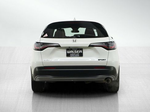 Used 2023 Honda HR-V Sport image 4