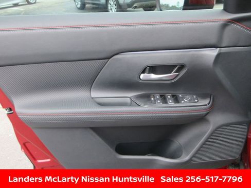 Used 2025 Nissan Kicks SR image 20