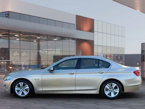 Used 2013 BMW 528i Sedan image 3