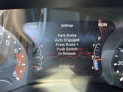 Used 2024 Jeep Compass Latitude image 15