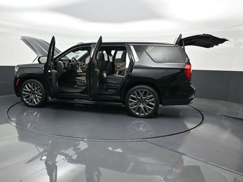 Used 2025 GMC Yukon Denali Ultimate image 35