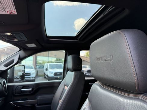 Used 2022 GMC Sierra 2500 AT4 w/ AT4 Preferred Package image 44