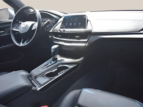 Used 2023 Cadillac CT4 Luxury image 17