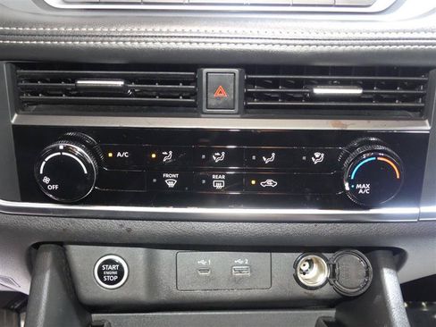 Used 2023 Nissan Rogue S FWD image 38