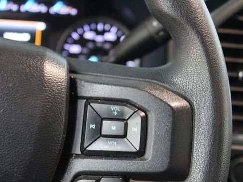 Used 2022 Ford F250 XLT w/ XLT Premium Package AWD/4WD image 18
