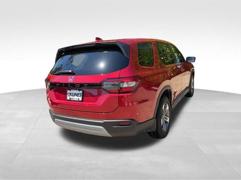 Used 2025 Honda Pilot EX-L image 10