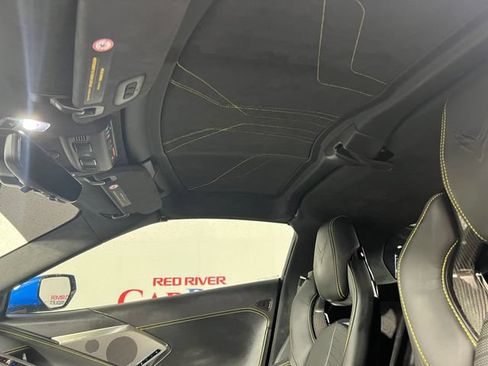 Used 2024 Chevrolet Corvette Stingray Premium Cpe w/ Z51 Performance Package RWD image 21