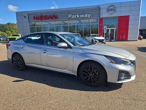 New 2025 Nissan Altima 2.5 SV image 1