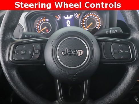 Used 2024 Jeep Gladiator Sport image 21