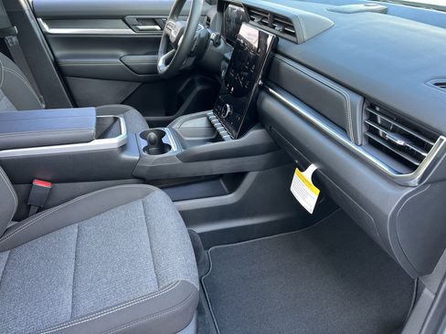 New 2026 GMC Terrain Elevation AWD/4WD image 23