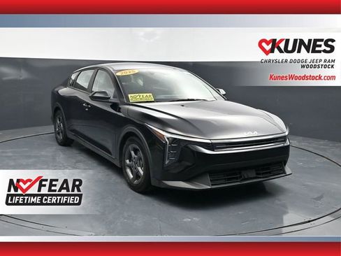 Used 2025 Kia K4 LXS image 1