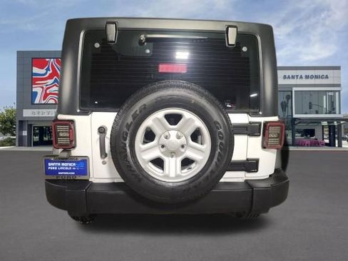 Used 2015 Jeep Wrangler Sport w/ Connectivity Group image 3