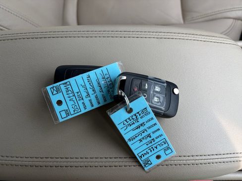 Used 2014 Buick LaCrosse Leather image 38