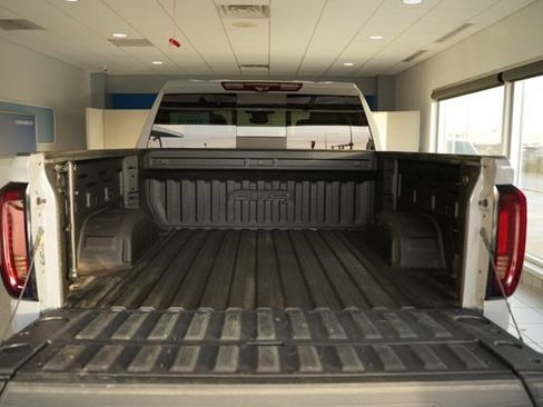Used 2024 GMC Sierra 1500 AT4 w/ Technology Package image 9