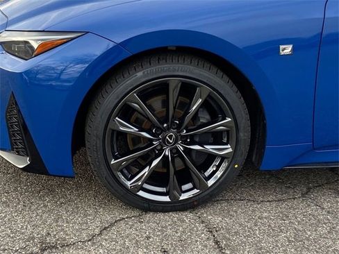 Certified 2022 Lexus IS 350 F Sport image 9