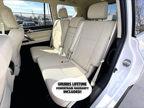 Used 2023 Lexus GX 460 Premium w/ Premium Package image 32