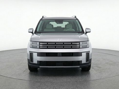 Used 2025 Hyundai Santa Fe SEL image 2