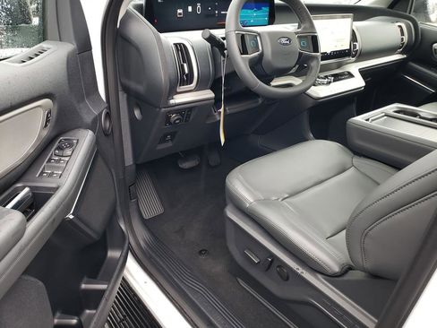 New 2026 Ford Expedition Max Active AWD/4WD image 6