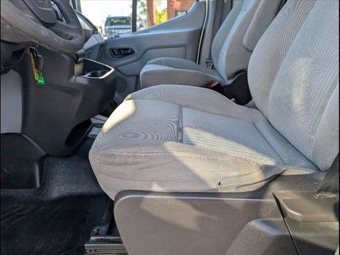 Used 2015 Ford Transit 250 130 Low Roof image 6