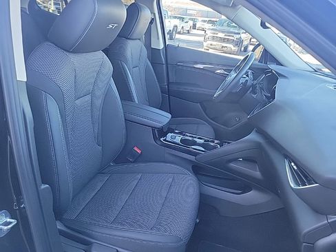 Certified 2023 Buick Envision Preferred w/ Sport Touring Package image 17