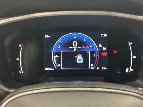 Used 2024 Toyota Corolla Cross XLE FWD image 18