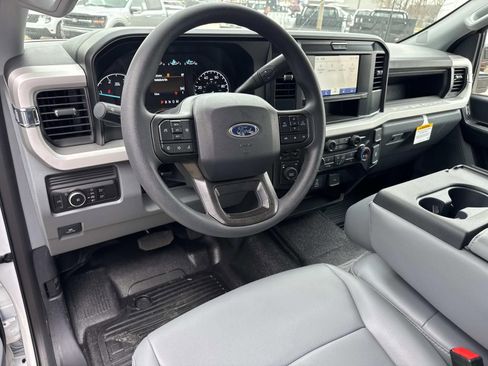 New 2026 Ford F350 XL w/ XL Chrome Package image 24