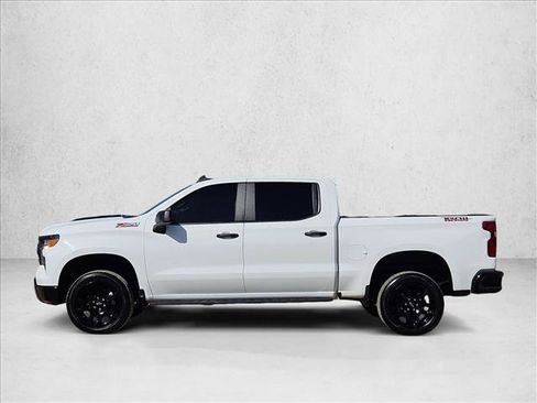 Used 2023 Chevrolet Silverado 1500 Custom Trail Boss AWD/4WD image 9