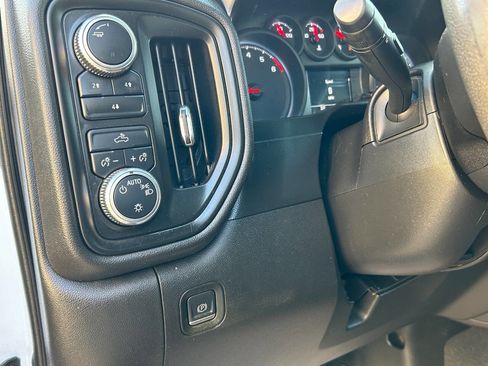 Used 2021 GMC Sierra 3500 4x4 Regular Cab w/ Convenience Package image 32